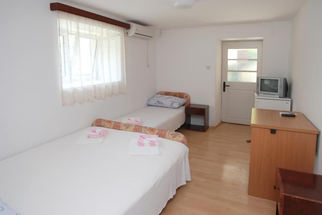 Apartments Slavica Rafailovici ブドヴァ 部屋 写真
